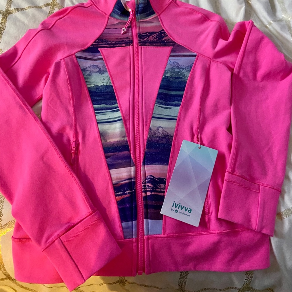 NWT - Ivivva zip Jacket Girls Size 14